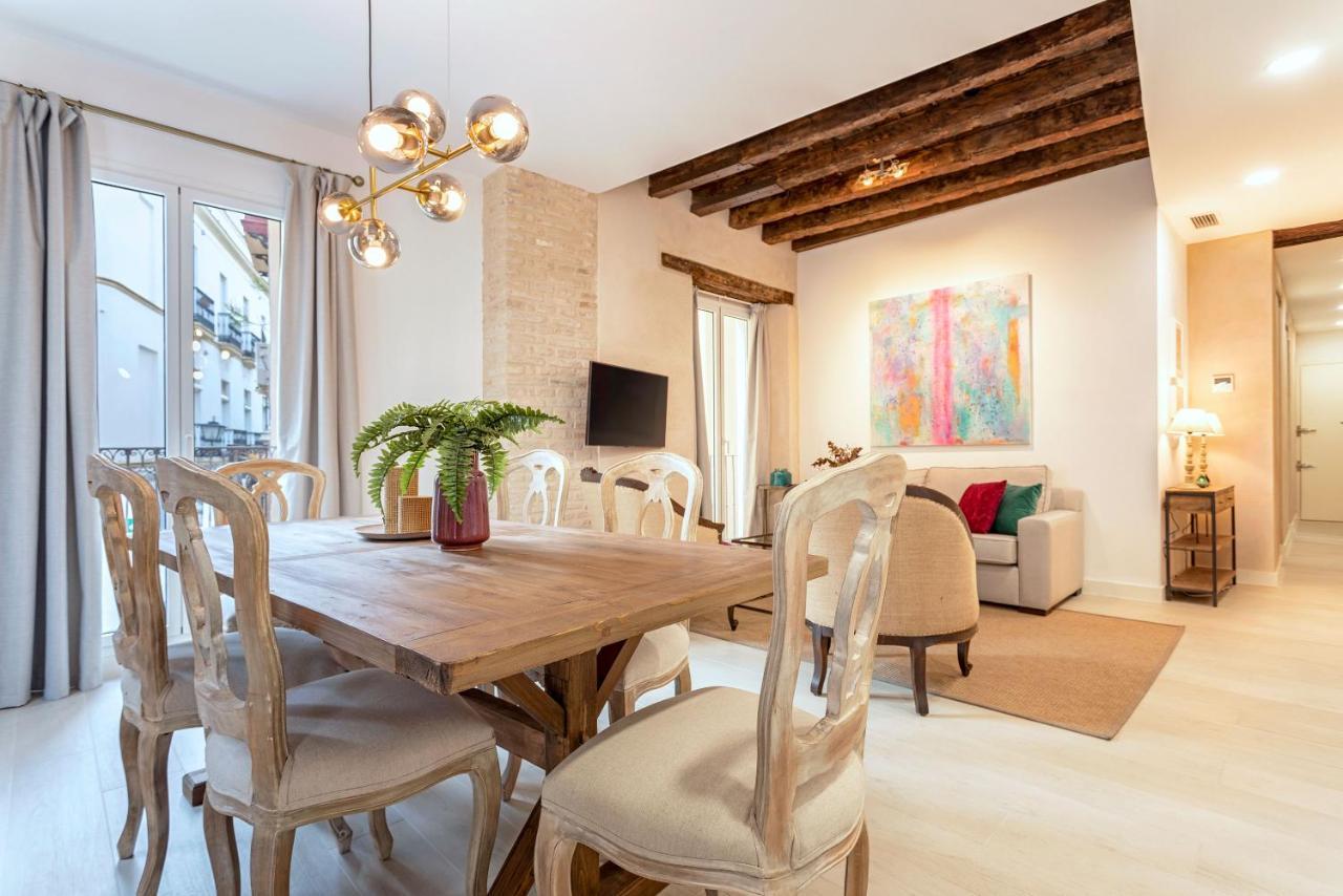 Genteel Feria Apartament